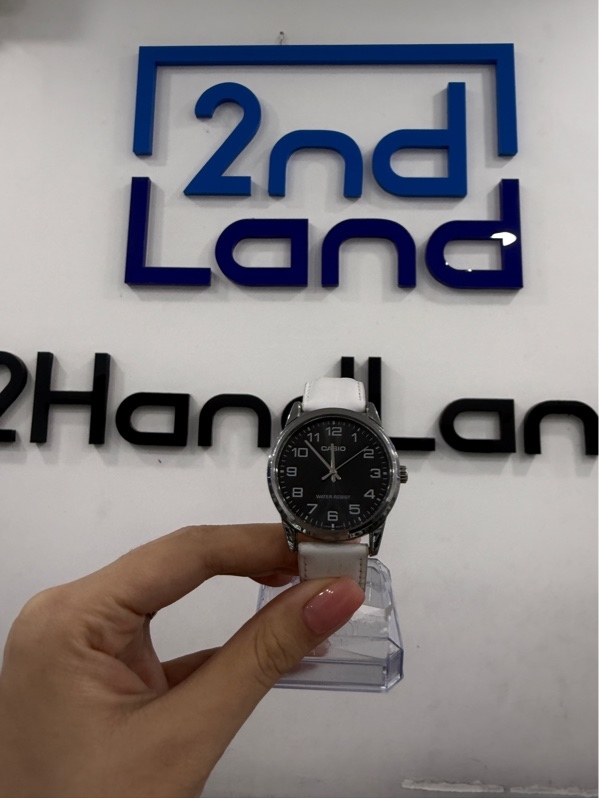 Đồng hồ Casio MTP-V001 - Màu bạc - Ngoại hình 97% - trầy xước - Body
