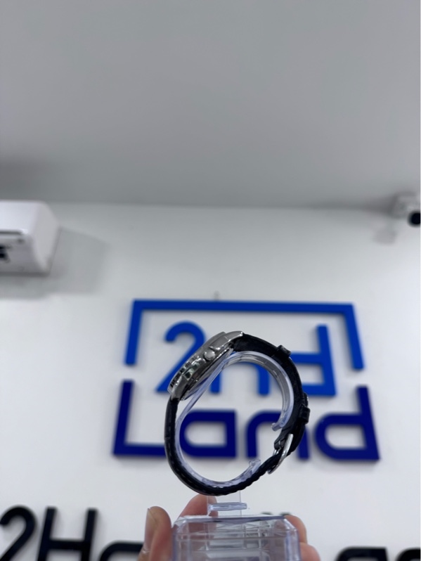 Đồng hồ Casio MTP-V004L-1AUDF - Màu đen - Ngoại hình 97% - Mặt kính xước, viền trầy xước mòn 1 bên, mặt sau xước - Body