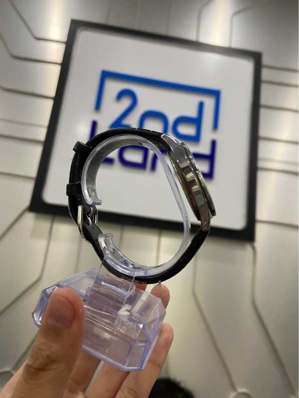 Đồng hồ Casio MTP-V006L-1CUDF - Màu bạc - Ngoại hình: 97% - kính xước, dây đeo cũ - Kèm Box