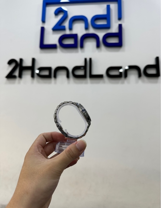 Đồng hồ CASIO MTP-V300 - 41mm - Màu bạc - Ngoại hình 97% - Trầy xướt, mẻ kính 1 mảnh nhỏ - Body