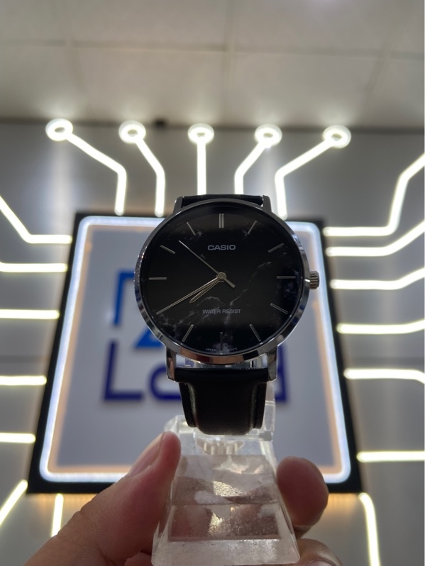 Đồng hồ Casio MTP-VT01LM-1A - Màu đen - Ngoại hình: 98% - Kèm Box