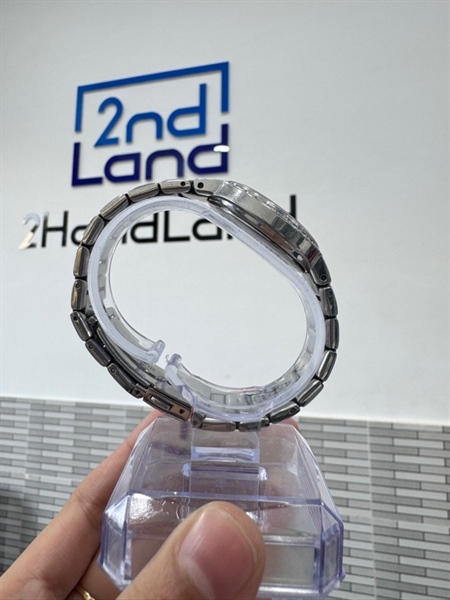 Đồng hồ Casio Sheen - Màu bạc - Ngoại hình 97% - Xước mặt - Body 2