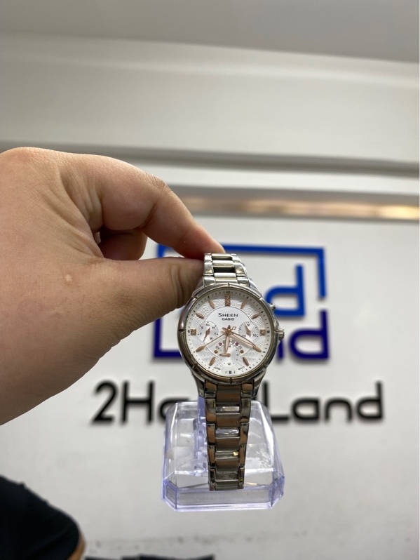Đồng hồ Casio Sheen SHE-3047 - 35,3 mm - Màu bạc - Ngoại hình 97% - kính trầy nhẹ - Kèm box