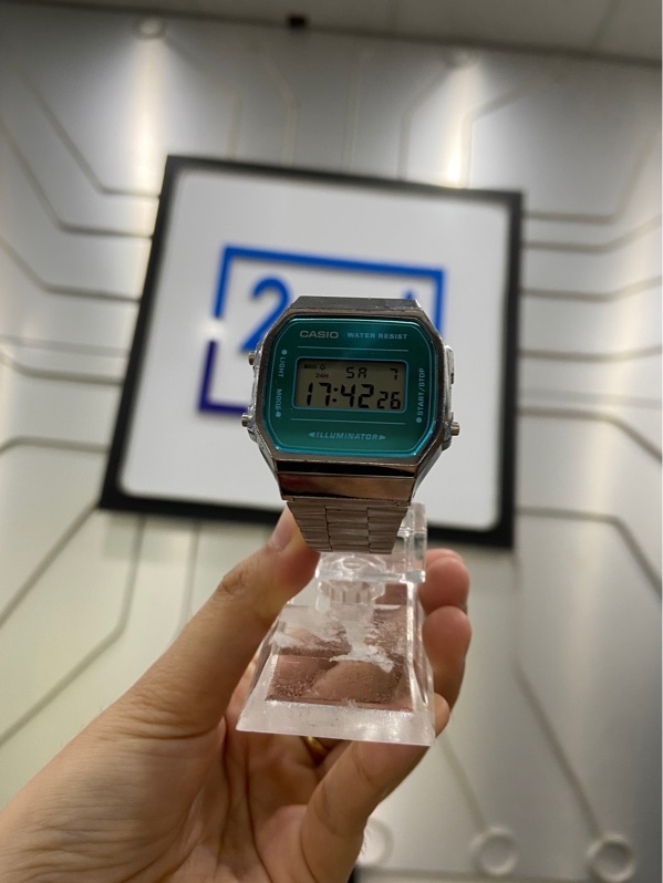 Đồng hồ Casio Vintage A168WEM-2 - Màu bạc - Ngoại hình: 97% - Kèm Box