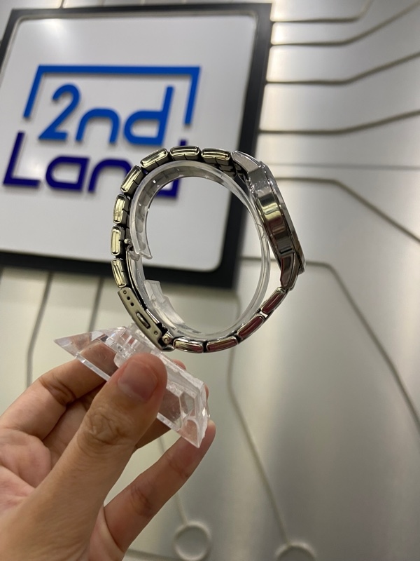 Đồng hồ Citizen BF2011-51L - Màu bạc - Ngoại hình: 97% - Body