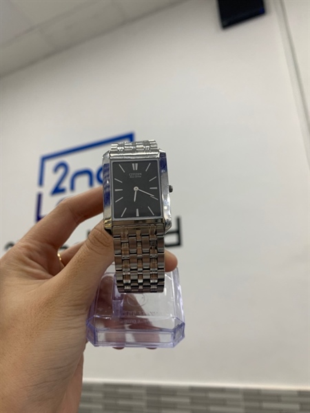 Đồng hồ Citizen Eco- Drive AR3000-77E - Màu bạc - Ngoại hình: 97% - Trầy kính, viền trầy - Body