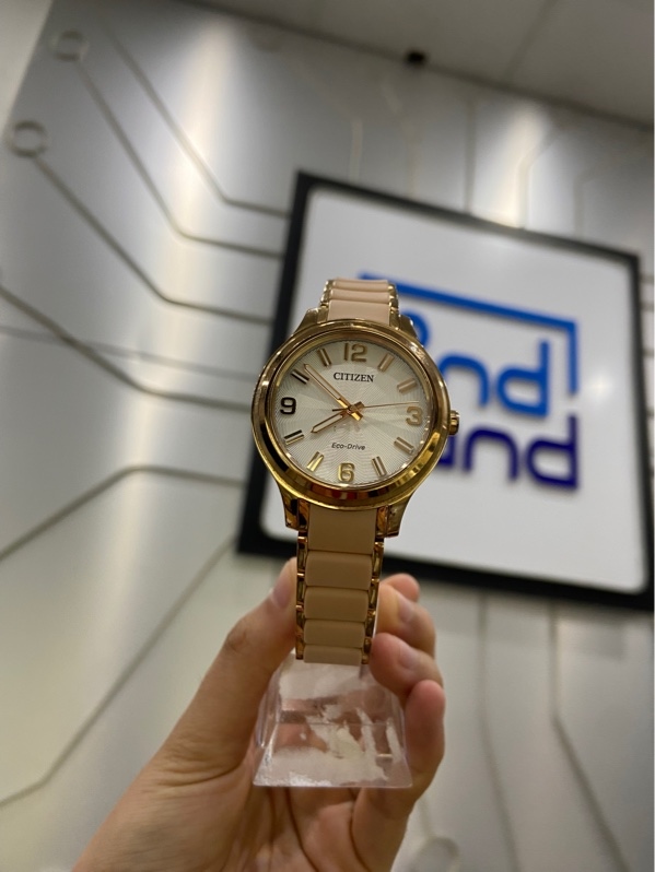 Đồng hồ Citizen Eco-Drive FE7073-54A - Màu vàng - Ngoại hình: 98% - Body