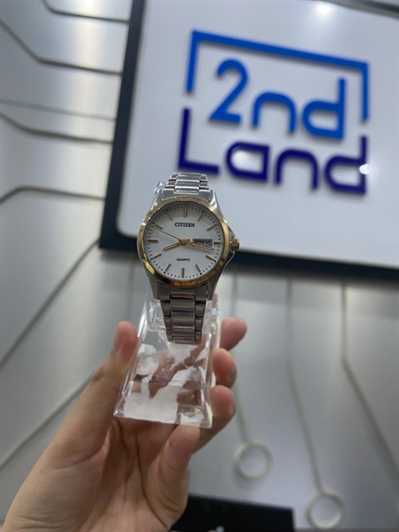 Đồng hồ Citizen Quartz EQ0596-87A - Màu bạc - Ngoại hình: 97% - Body