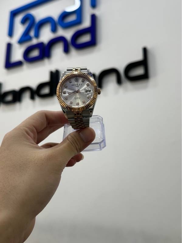 Đồng Hồ cơ Bentley Automatic BL2333-15MWCI - 40mm - Màu bạc - Ngoại hình 97% - Mặt sau trầy xướt - Kèm box