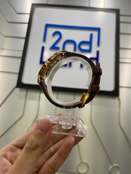 Đồng hồ Daniel Wellington Classic 336R8 - Màu vàng - Ngoại hình: 97% - Body 2