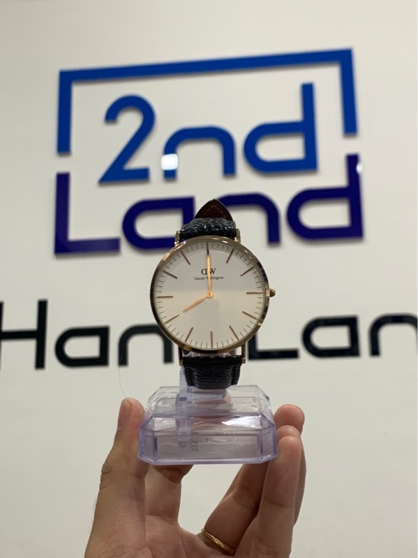 Đồng hồ Daniel Wellington Classic DW00100007 - Màu vàng - Ngoại hình: 98% - Body