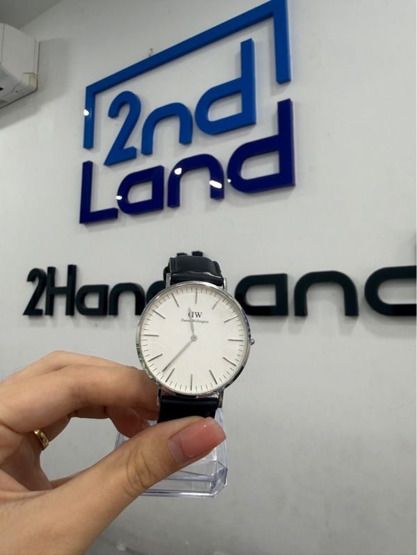 Đồng hồ Daniel Wellington Classic M40SW21 - Màu trắng - Ngoại hình 98% - Body