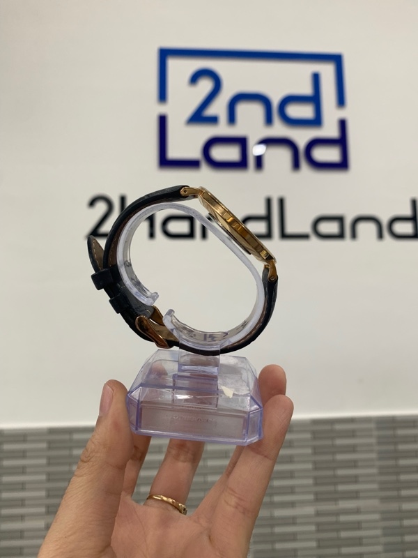 Đồng hồ Daniel Wellington Classic Sheffield DW00100007 - Màu vàng - Ngoại hình: 98% - Body 1