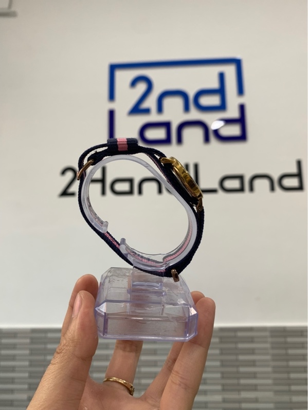 Đồng hồ Daniel Wellington Classic Winchester - Màu vàng - Ngoại hình: 98% - Body