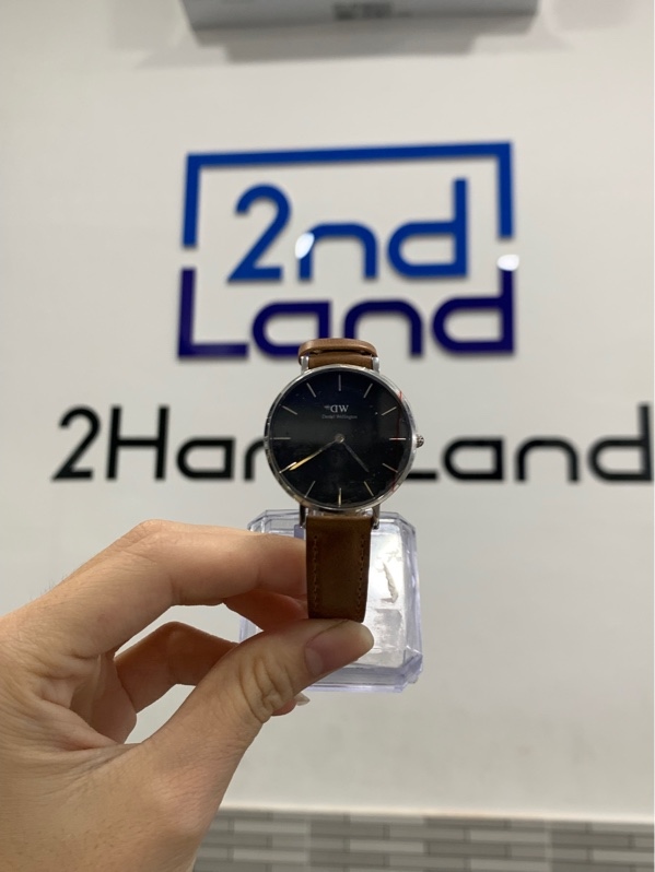 Đồng hồ Daniel wellington DW00100234 - 32mm - Màu bạc - Ngoại hình: 98% - Body