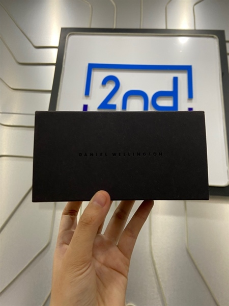Đồng hồ Daniel Wellington Iconic Link DW00100204/36mm - Màu bạc - Ngoại hình: 97% - Chính hãng - FullBox 3