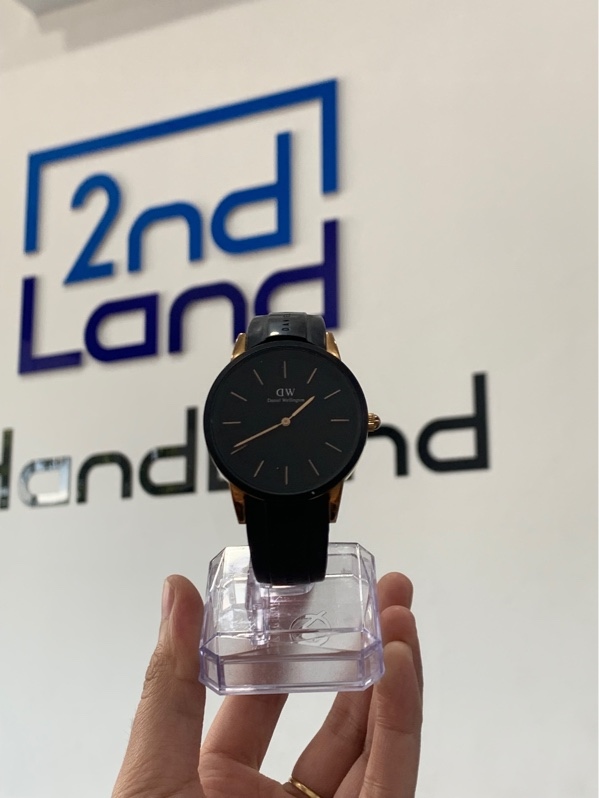Đồng hồ Daniel Wellington Iconic Motion - 40mm - Màu đen - Ngoại hình: 97% - Mặt trầy - Body