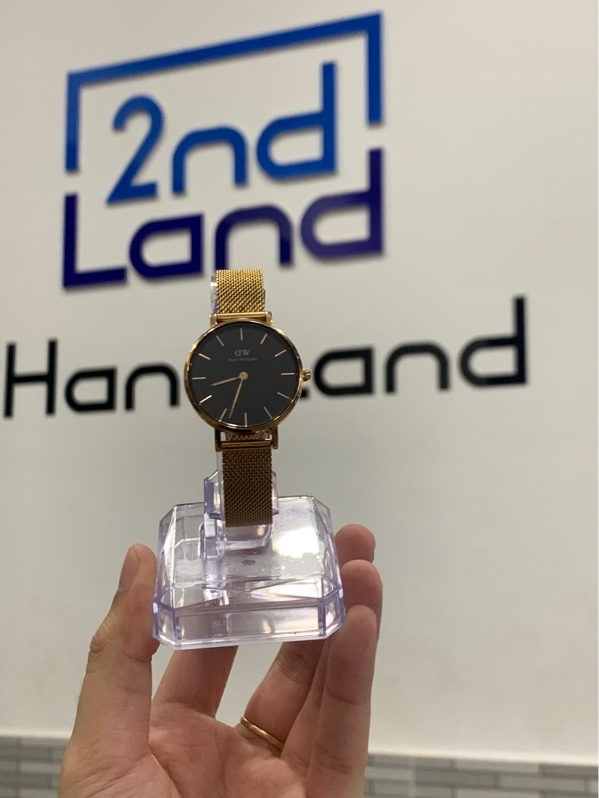Đồng hồ Daniel Wellington Petite Eve - Màu gold - Ngoại hình: 97% - Body