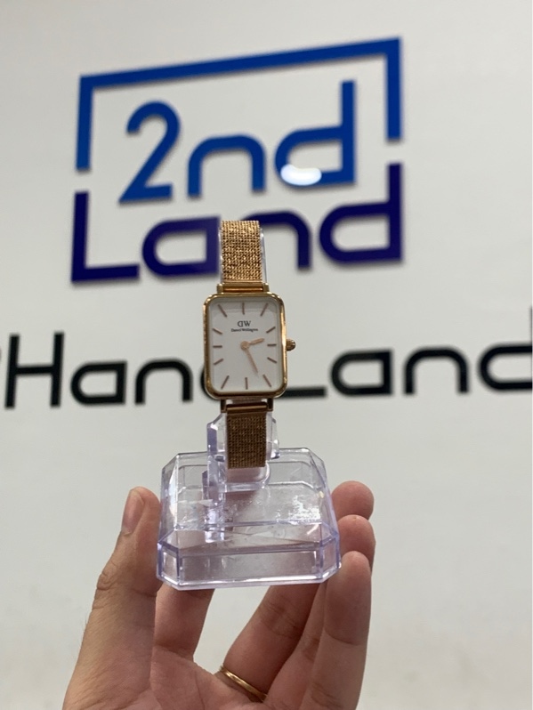 Đồng hồ Daniel Wellington Quadro DW00100431 - Màu vàng - Ngoại hình: 97% - Kèm dây da thay thế