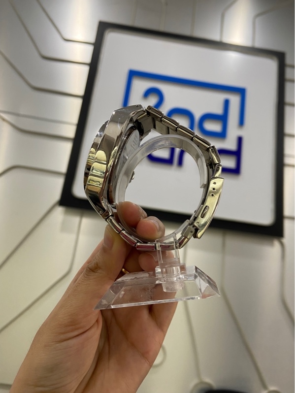 Đồng hồ Diesel DZ1236 - Màu bạc - Ngoại hình: 97% - Xước sườn, lưng - Body