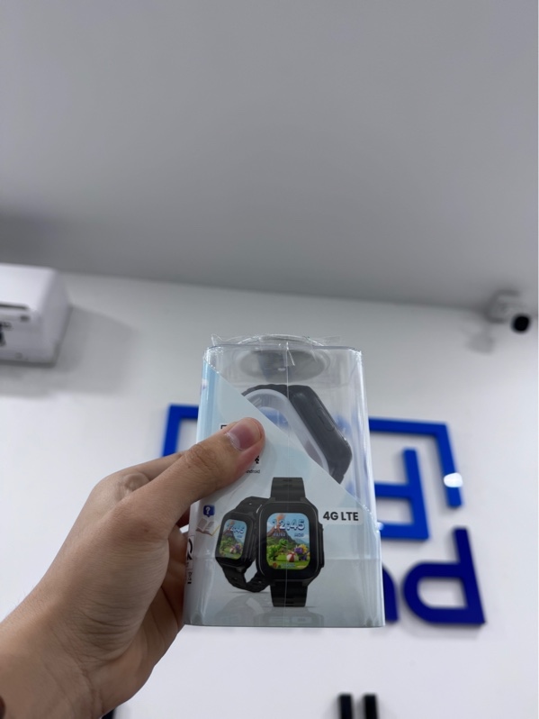 Đồng hồ định vị trẻ em KidCare Sight S26 4G - Màu đen - Newseal