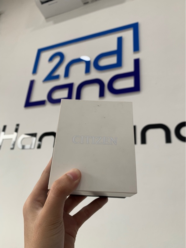 Đồng hồ đôi Citizen BM7334-58B & EW2299-50A - Màu vàng - Ngoại hình: 97% - Kính trầy nhẹ - Box + mắt nối