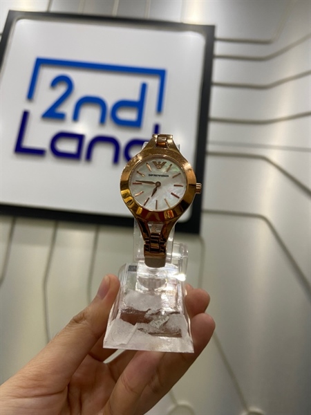 Đồng hồ Emporic Armani 7354 - 26mm - Màu vàng gold - Ngoại hình: 97% - Kính trầy - Body