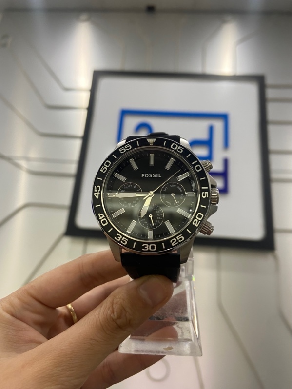 Đồng hồ Fossil Bannon Multifunction Black Silicone BQ2494 - Màu bạc - Ngoại hình: 97% - Xước dăm sườn lưng - Body