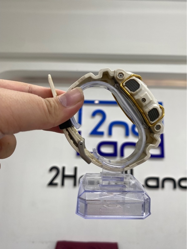 Đồng hồ G-shock-GA-100A - 55mm - Màu be - Ngoại hình 97% - Dây ố - Body