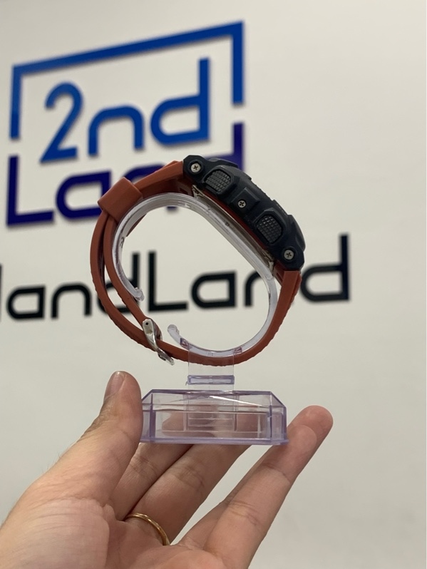 Đồng hồ G-Shock GA-110HR - Màu đen cam - Ngoại hình: 98% - Mất ron cao su chống nước - Body