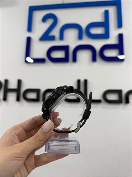 Đồng hồ G-Shock GA-110MB-1A - Màu đen - Ngoại hình 97% - Kính trầy sâu 1 đường , mặt hiển thị ố vàng - Body 1