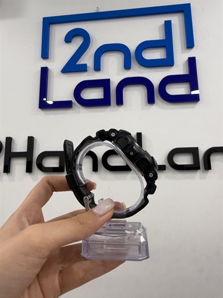 Đồng hồ G-Shock GA-110MB-1A - Màu đen - Ngoại hình 97% - Kính trầy sâu 1 đường , mặt hiển thị ố vàng - Body 2