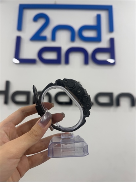 Đồng hồ G-Shock GA-710 - Màu đen xanh - Ngoại hình 97% - Mặt dưới dơ , dây dơ , kính xước dính 4 chấm keo - Body 2