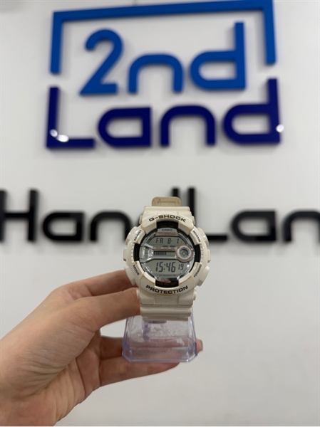 Đồng hồ G-Shock GD-110 - Màu trắng - Ngoại hình 97% - Kính trầy , viền tróc sơn , dây đeo dính mực - Body