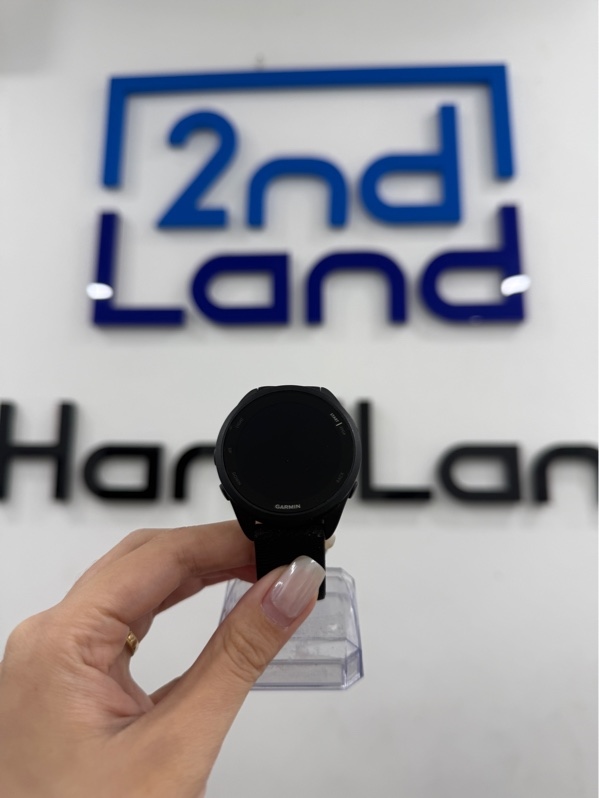 Đồng hồ Garmin Forerunner 165 - Màu đen - Ngoại hình 98% - Kính trầy - Kèm sạc