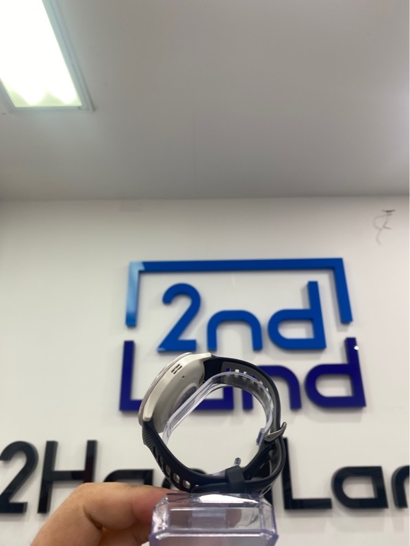Đồng hồ Garmin Venu 3 - 45mm - Màu trắng - Ngoại hình: 97% - Xước kính, sườn, lưng - Kèm sạc