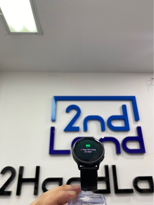 Đồng hồ Garmin Vivoactive 6 - Màu đen - Ngoại hình: 97.5% - Có tiếng việt - Kèm sạc
