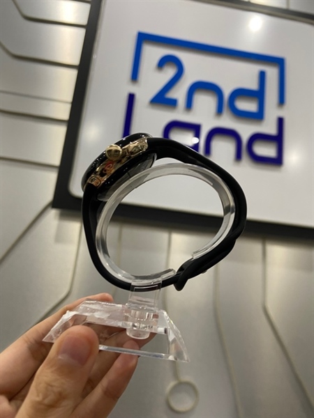 Đồng hồ Google Pixel Watch - Màu Gold - Ngoại hình: 97% - Kèm sạc 2