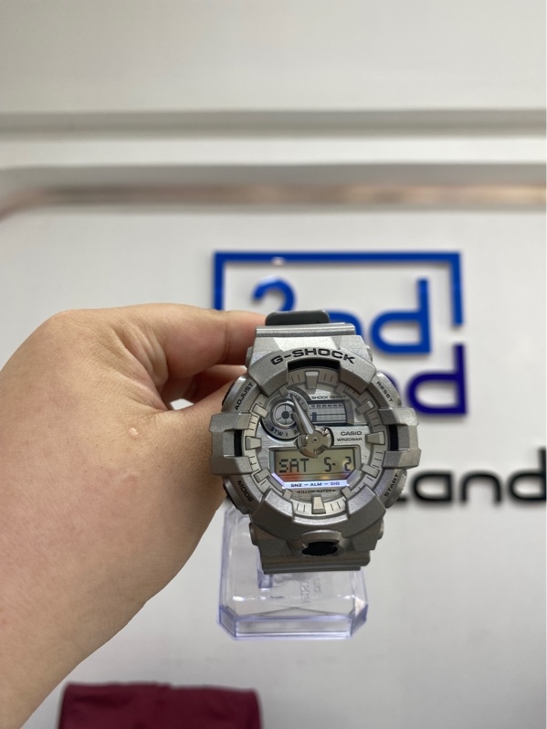 Đồng hồ Gshock ga 700ff - Màu xám - Ngoại hình 98% - Kèm Box