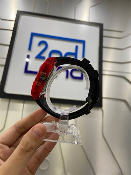 Đồng Hồ Guess GW0499G4 - 41mm - Màu đỏ đen - Ngoại hình: 98% - Kèm Box 2