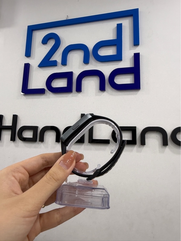 Đồng hồ Huawei Band 10 - Màu đen - Ngoại hình 97% - Viền trầy xước - Kèm sạc