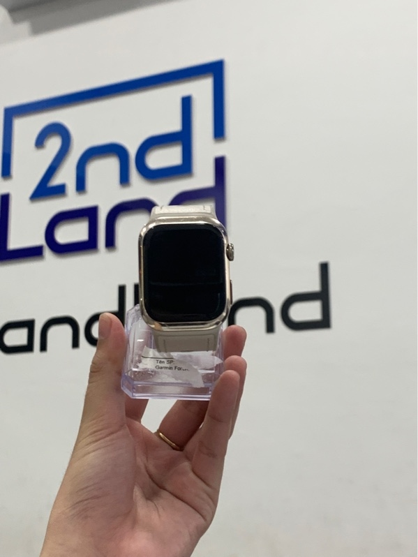 Đồng hồ Huawei Watch D2 - Màu gold - Ngoại hình: 97% - Xước màn hình, ám vàng viền, trầy body - Kèm sạc
