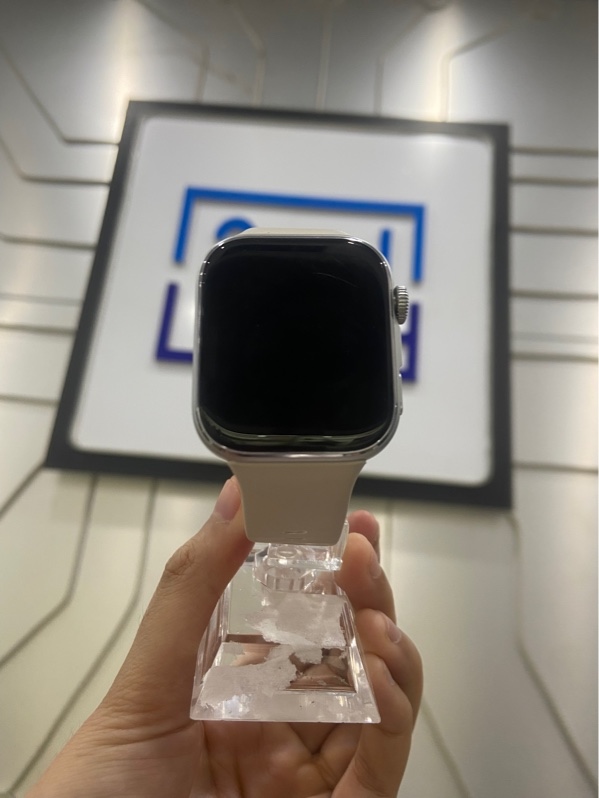 Đồng hồ Huawei Watch Fit 4 - 43mm - Màu bạc - Ngoại hình: 97% - Mặt xước - Kèm sạc