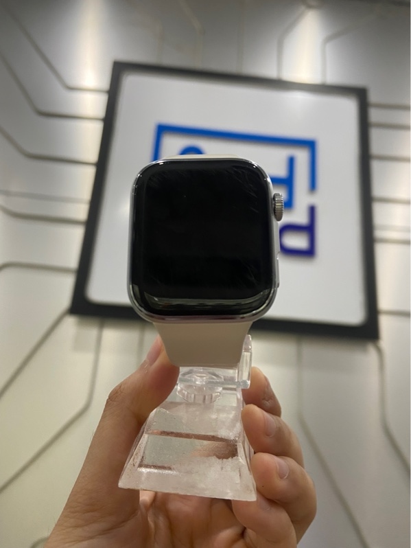 Đồng hồ Huawei Watch Fit 4 - Màu trắng - Ngoại hình: 97% - Màn trầy nhiều - Kèm sạc