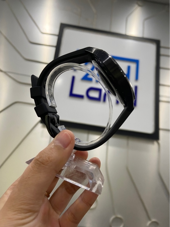 Đồng hồ Huawei Watch GT3 - 46mm - Màu đen - Ngoại hình: 97% - Màn trầy nặng xướt xung quanh viền - Kèm sạc