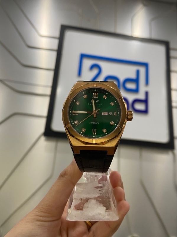 Đồng hồ I&W Carnival 751G - 42mm - Màu vàng đồng - Ngoại hình: 97% - Thân xước, viền xước - Kèm Box