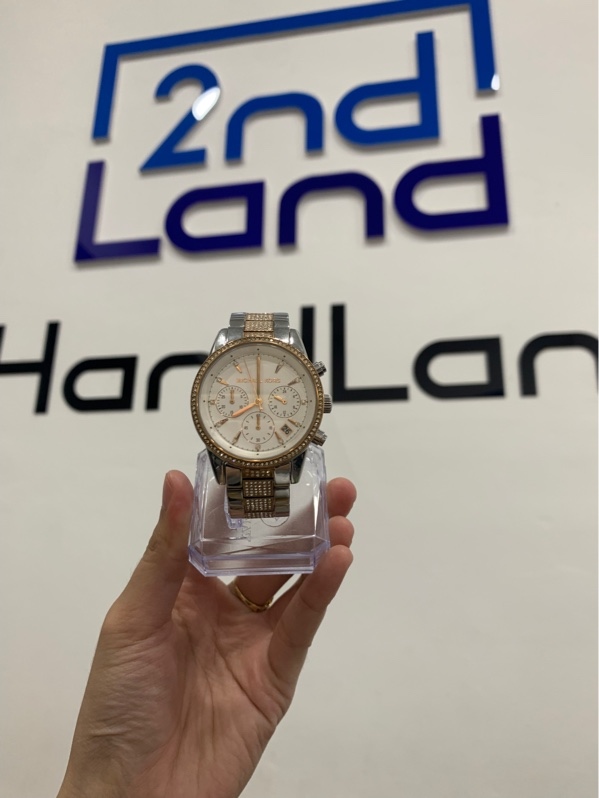 Đồng hồ Michael Kors MK-6651 - Màu trắng vàng - Ngoại hình: 98% - Kèm mắt nối