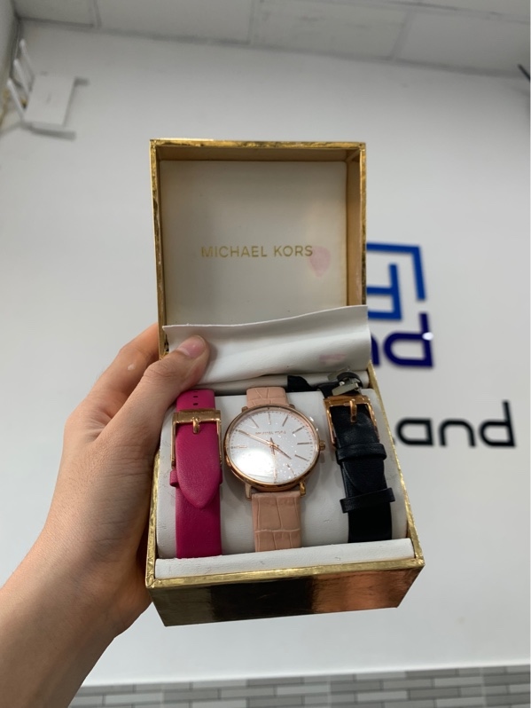 Đồng hồ Michael Kors MK2275 - Màu hồng - Openbox