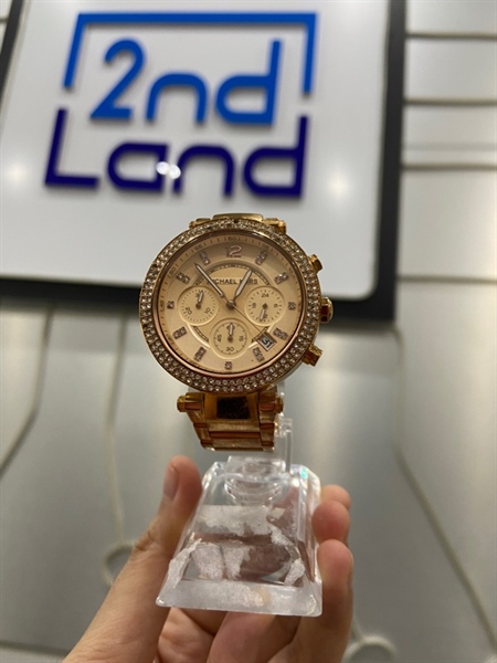 Đồng hồ Michael Kors MK5491/39mm - Màu vàng gold - Ngoại hình: 97% - Mất 5 hạt đá - Body