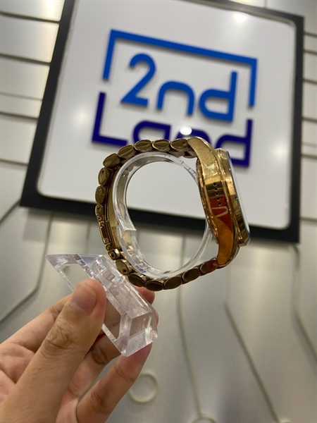 Đồng hồ Micheal Kors Brad Show 0186 - Màu gold - Ngoại hình: 98% - Kèm sạc 1